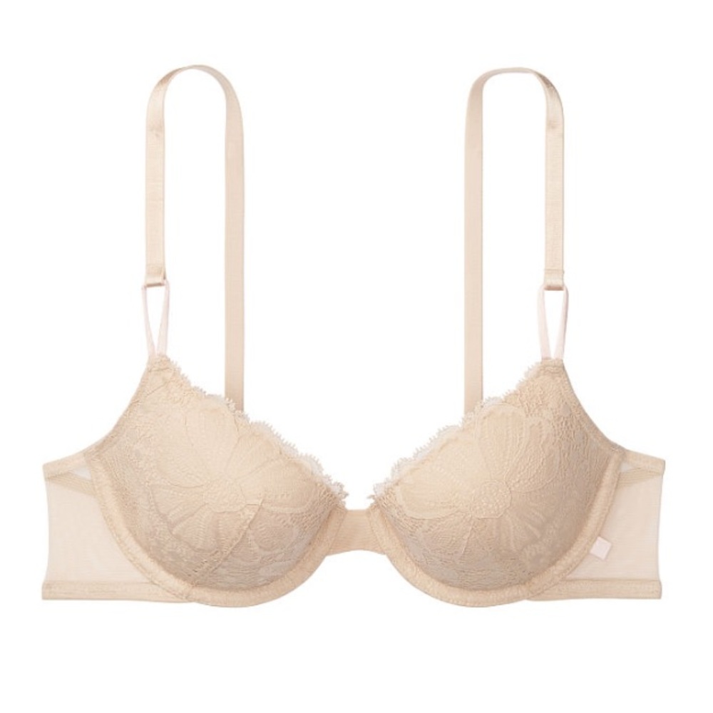 Sexy tee lightly lined Demi bra